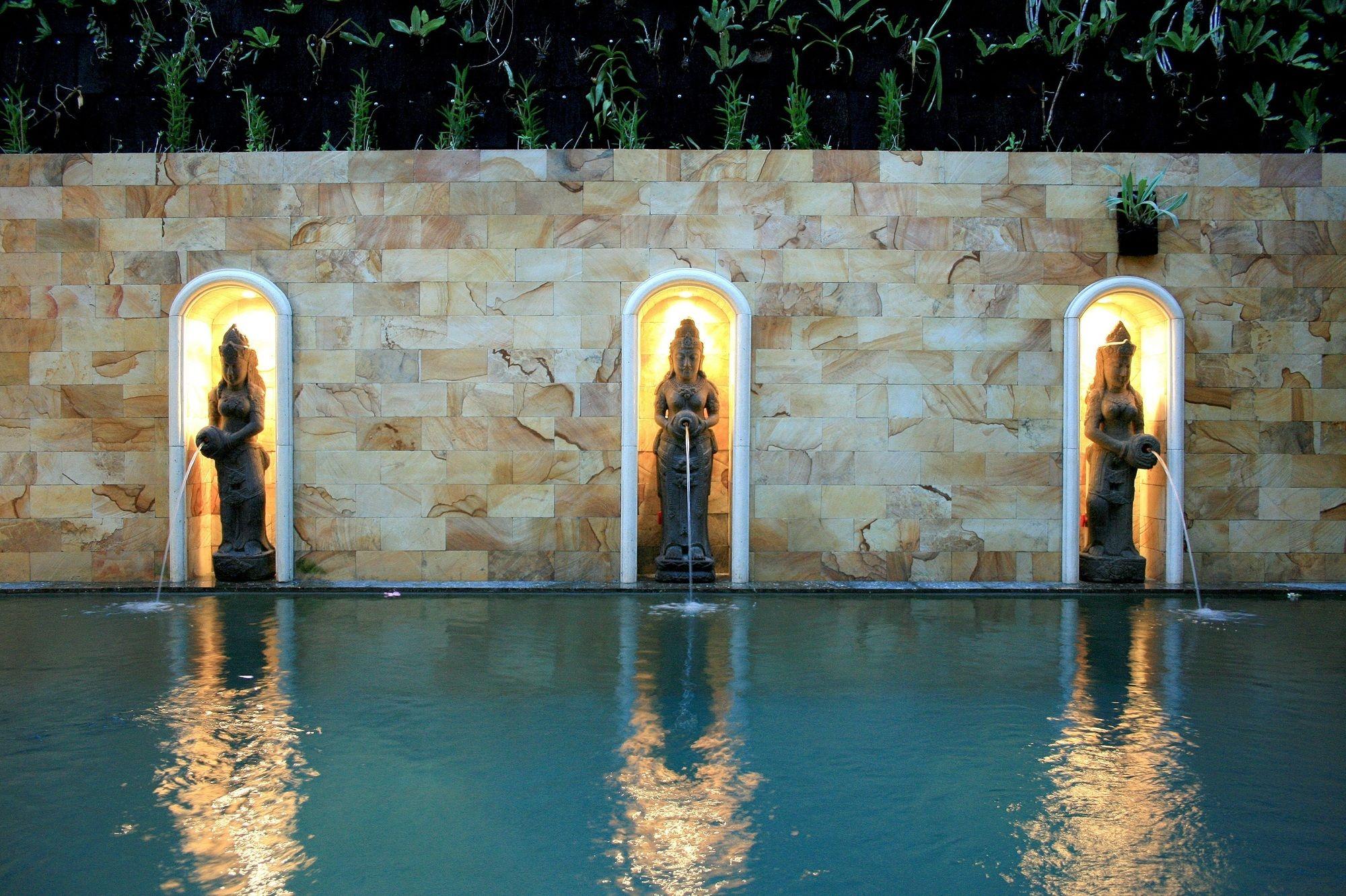 Taman Ayu Legian Hotel Luaran gambar